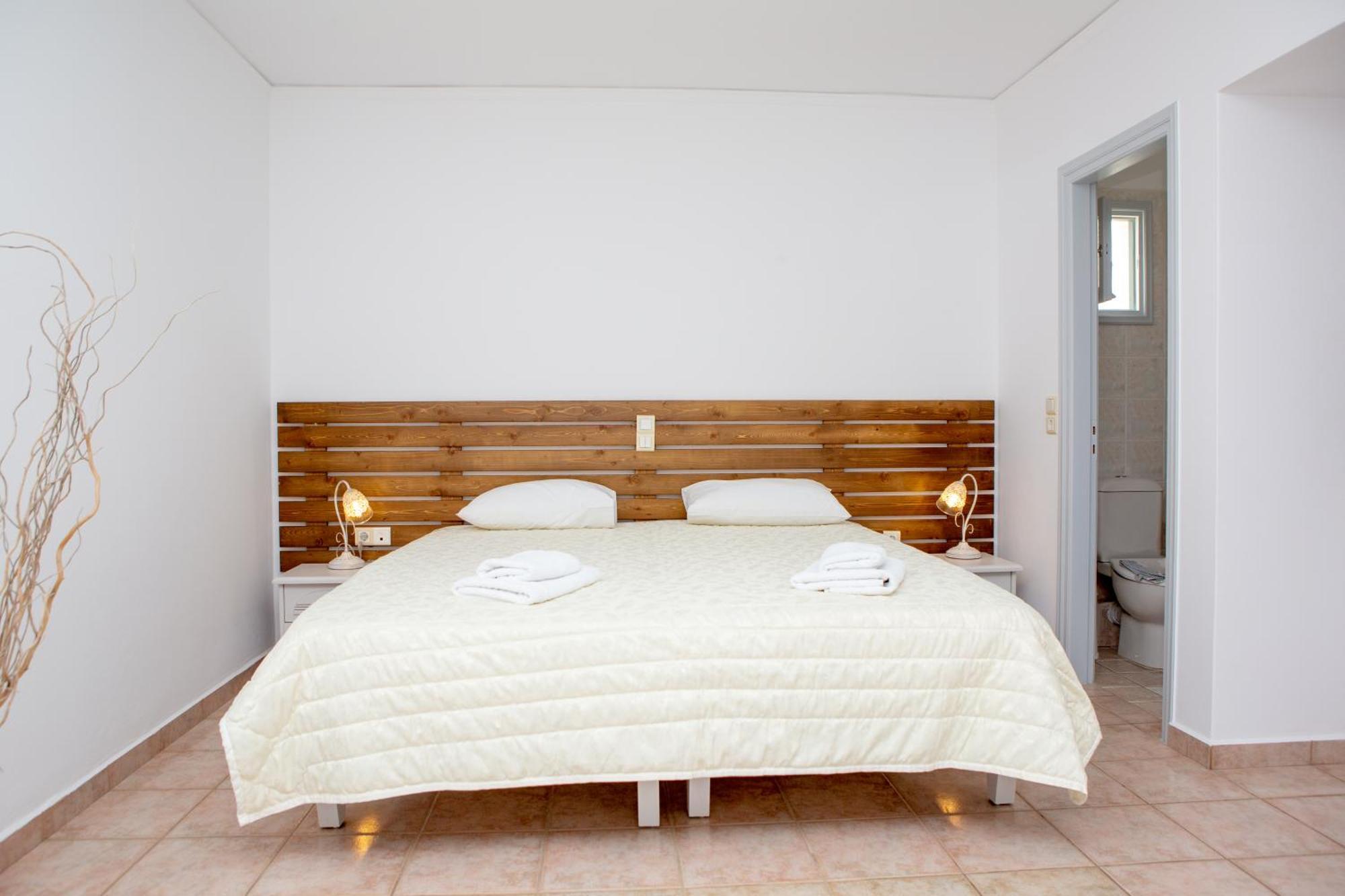 Golden Bay Aparthotel อาโยส โพรโกปิออส ภายนอก รูปภาพ