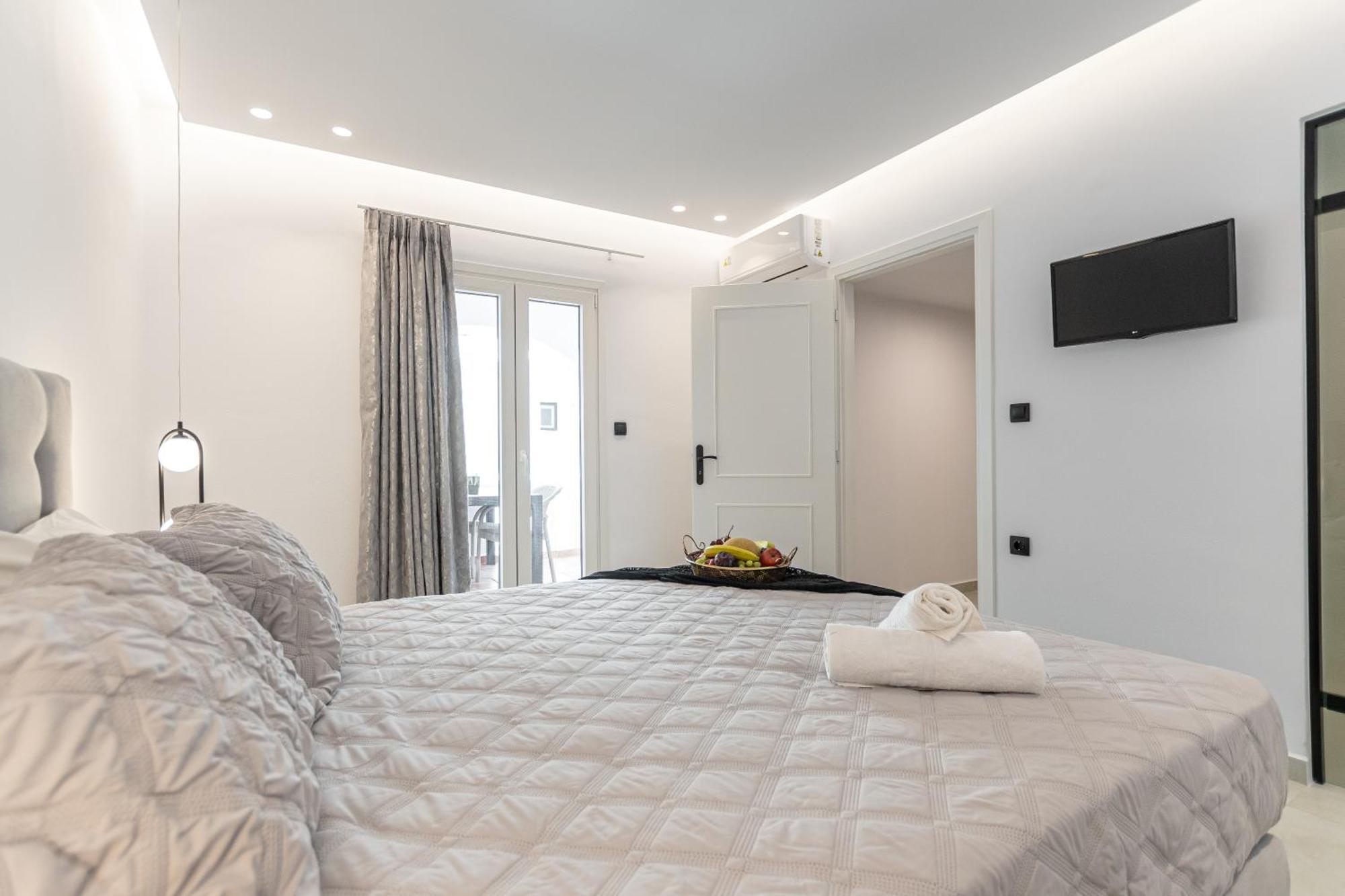 Golden Bay Aparthotel อาโยส โพรโกปิออส ภายนอก รูปภาพ
